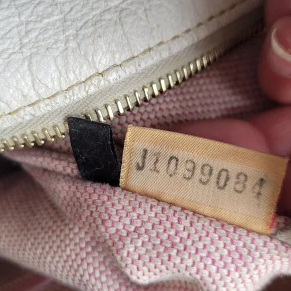 Dooney & Bourke | Dillen pebbled leather shoulder tote | Ivory/White - Picture 11 of 12